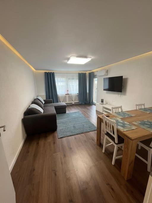 Familienwohnung Neben Dem See,Messe Und Europapark Offenburg Bagian luar foto
